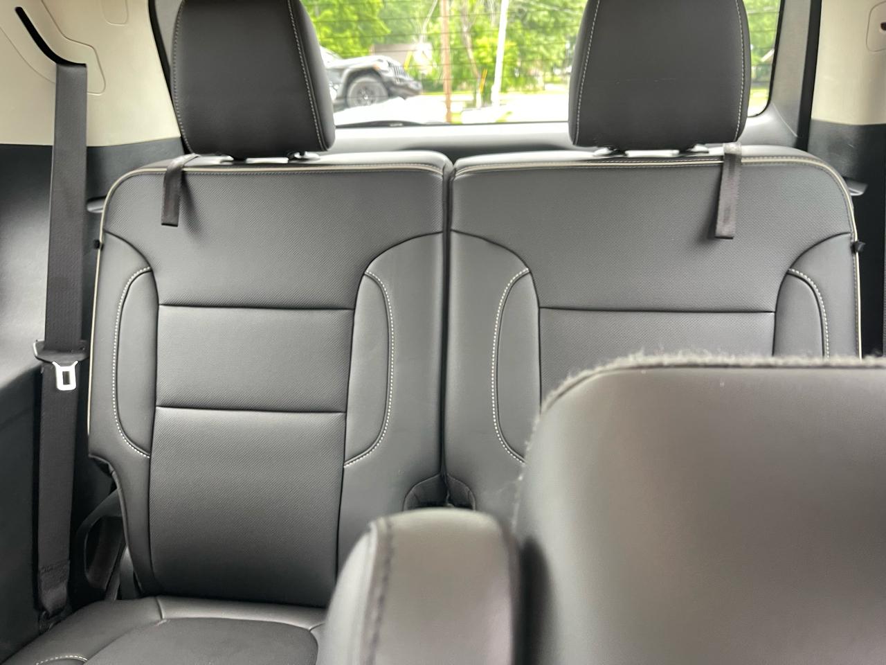 GMC Acadia AWD 4dr Denali 2021