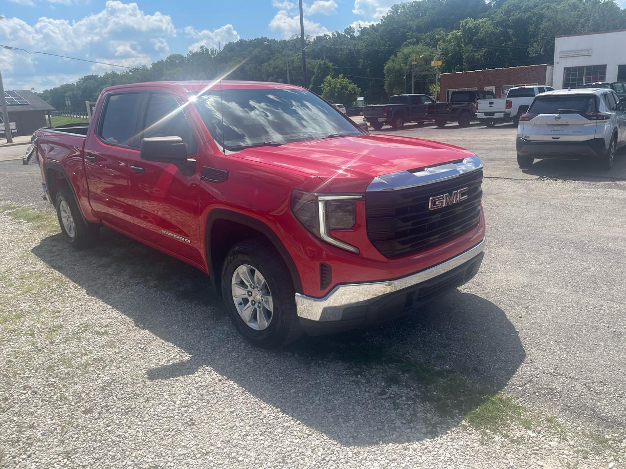 GMC Sierra 1500 4WD Crew Cab 147" Pro 2022