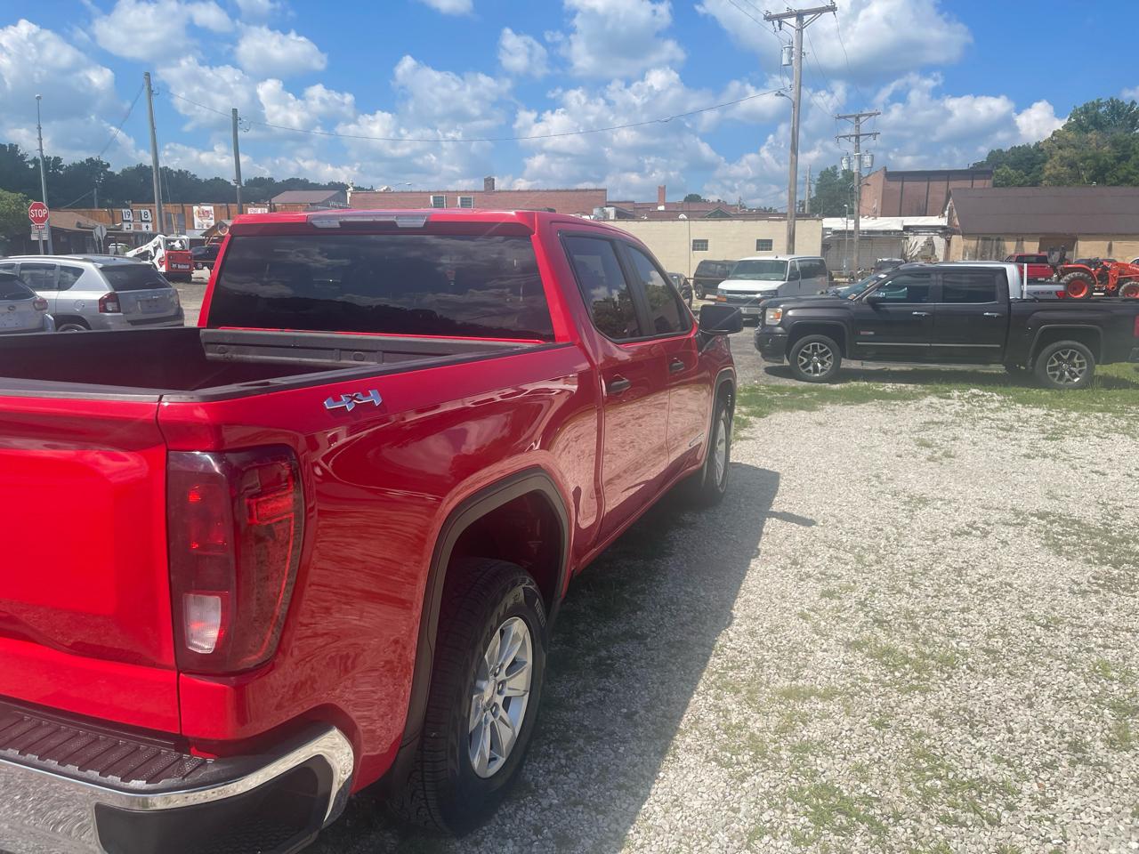 GMC Sierra 1500 4WD Crew Cab 147" Pro 2022