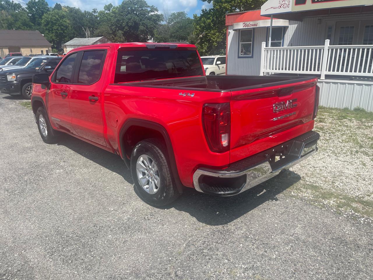 GMC Sierra 1500 4WD Crew Cab 147" Pro 2022