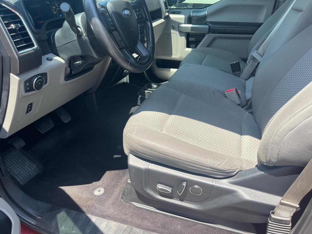 Ford F-150 4WD SuperCrew 139" XLT 2016