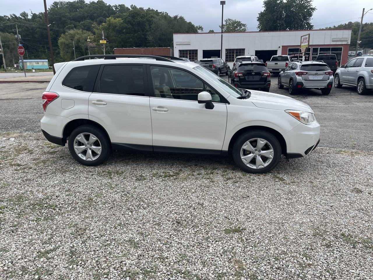 Subaru Forester 4dr CVT 2.5i Limited PZEV 2015