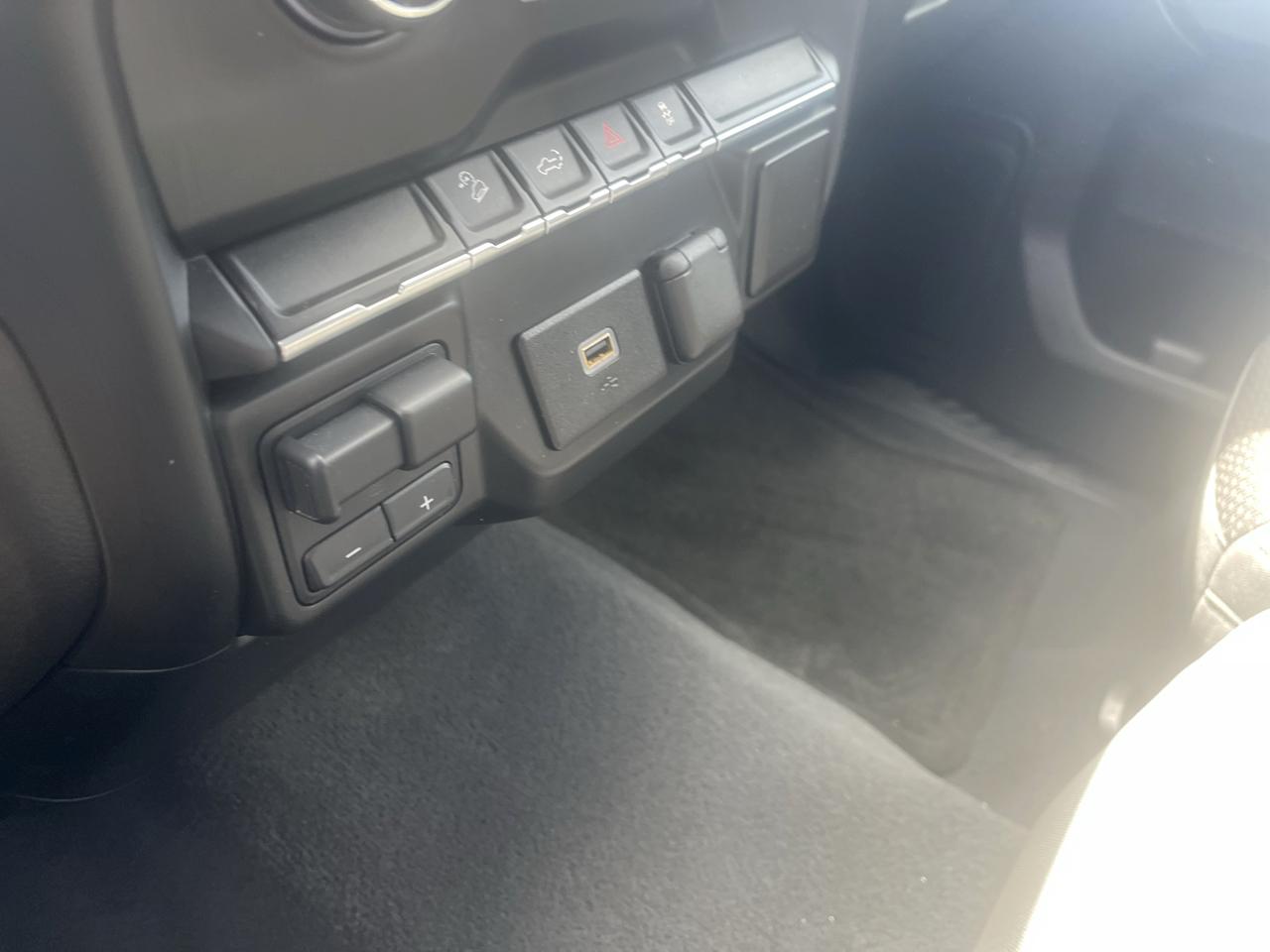 Chevrolet Silverado 1500 4WD Double Cab 147" Custom Trail Boss 2019