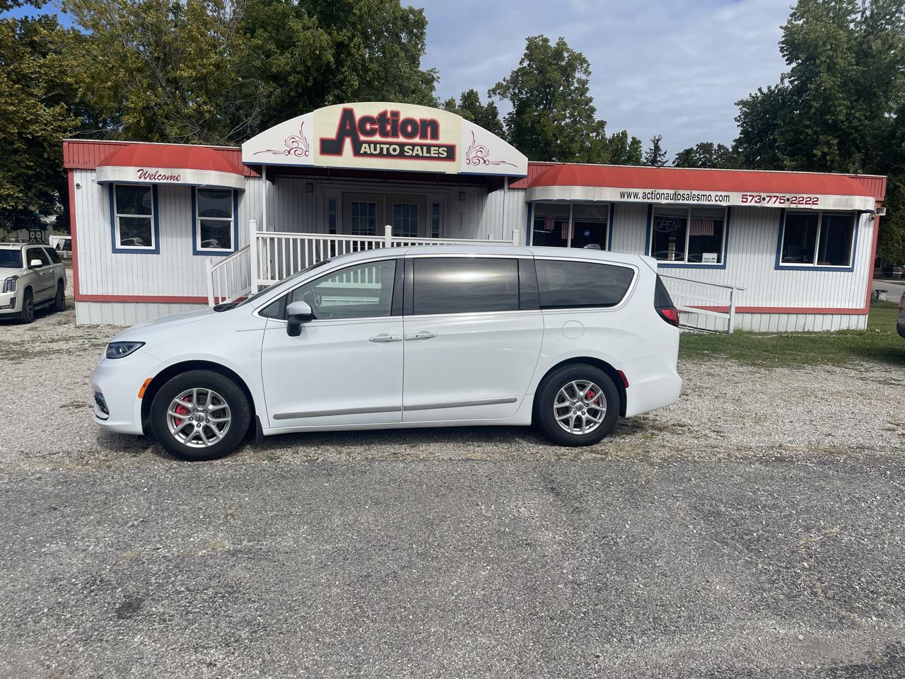 Chrysler Pacifica Touring L FWD 2023