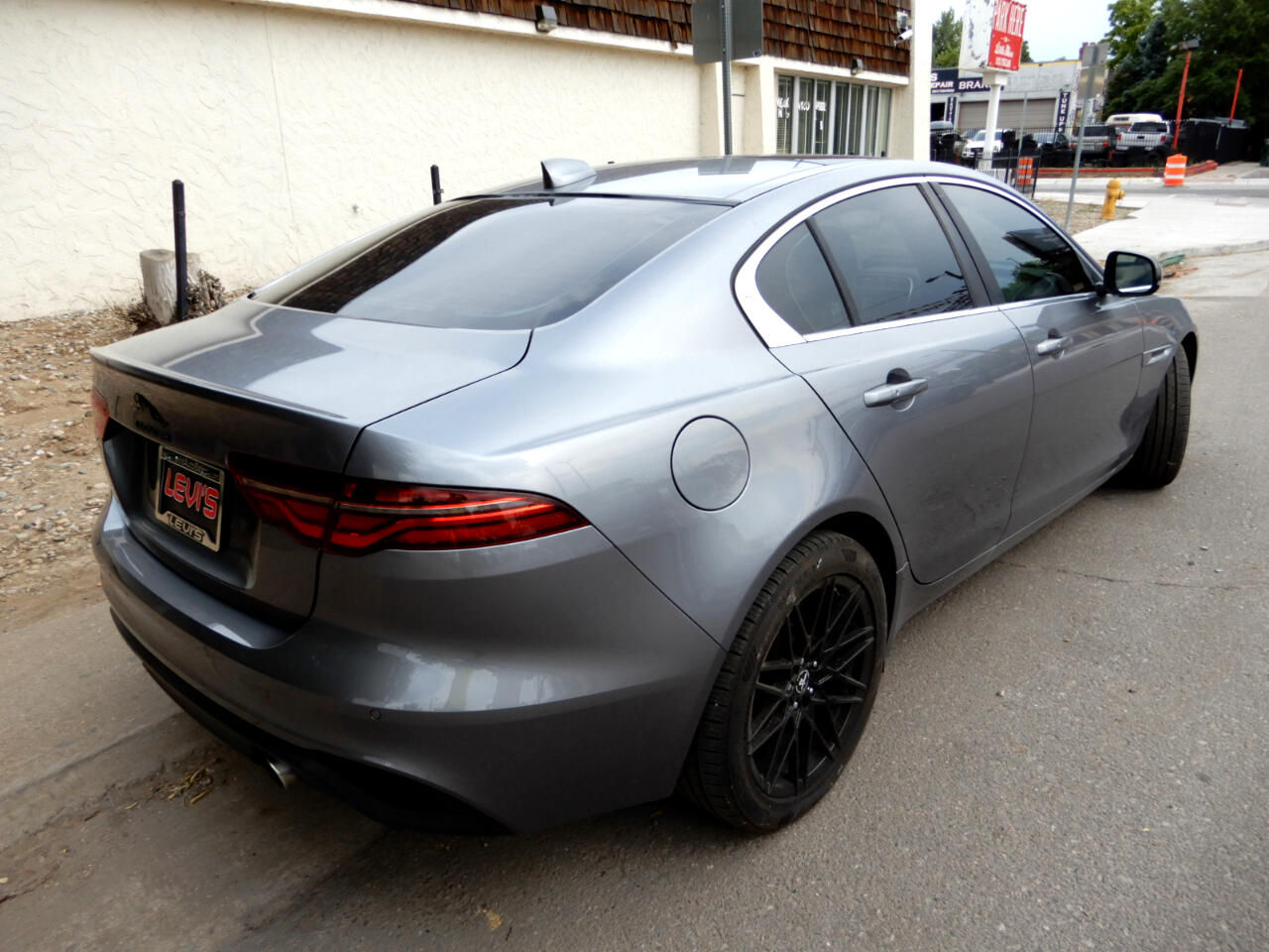 2020 Jaguar XE S photo 5