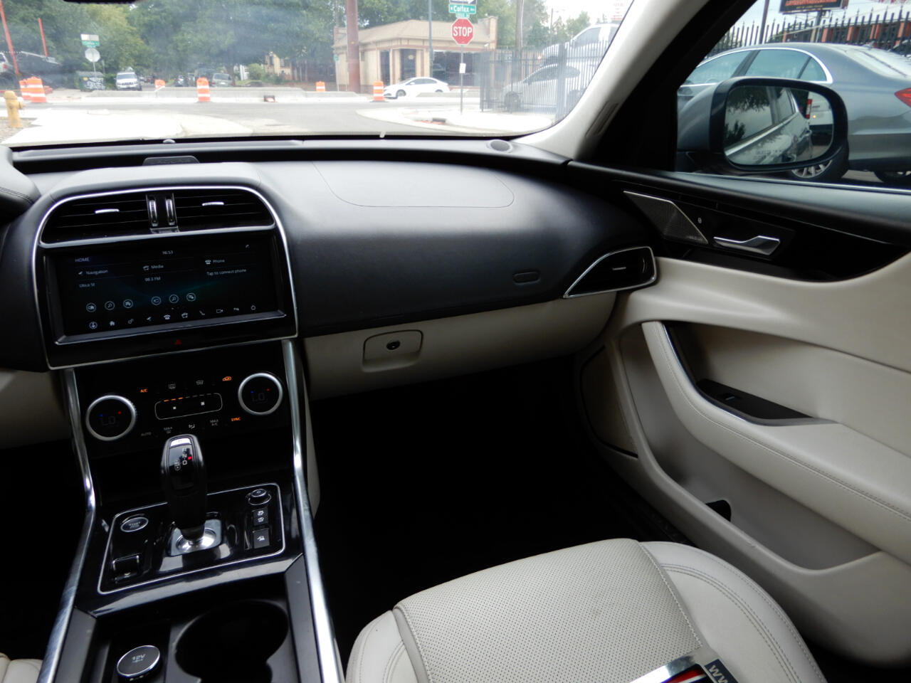 2020 Jaguar XE S photo 19