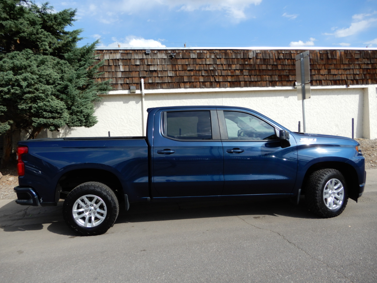 2021 Chevrolet Silverado 1500 RST photo 4