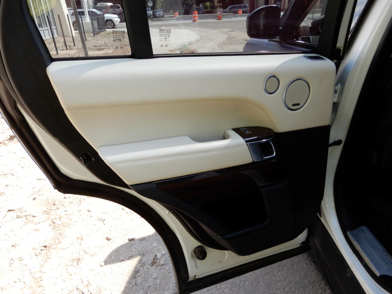 2017 Land Rover Range Rover SuperCharged HSE photo 22