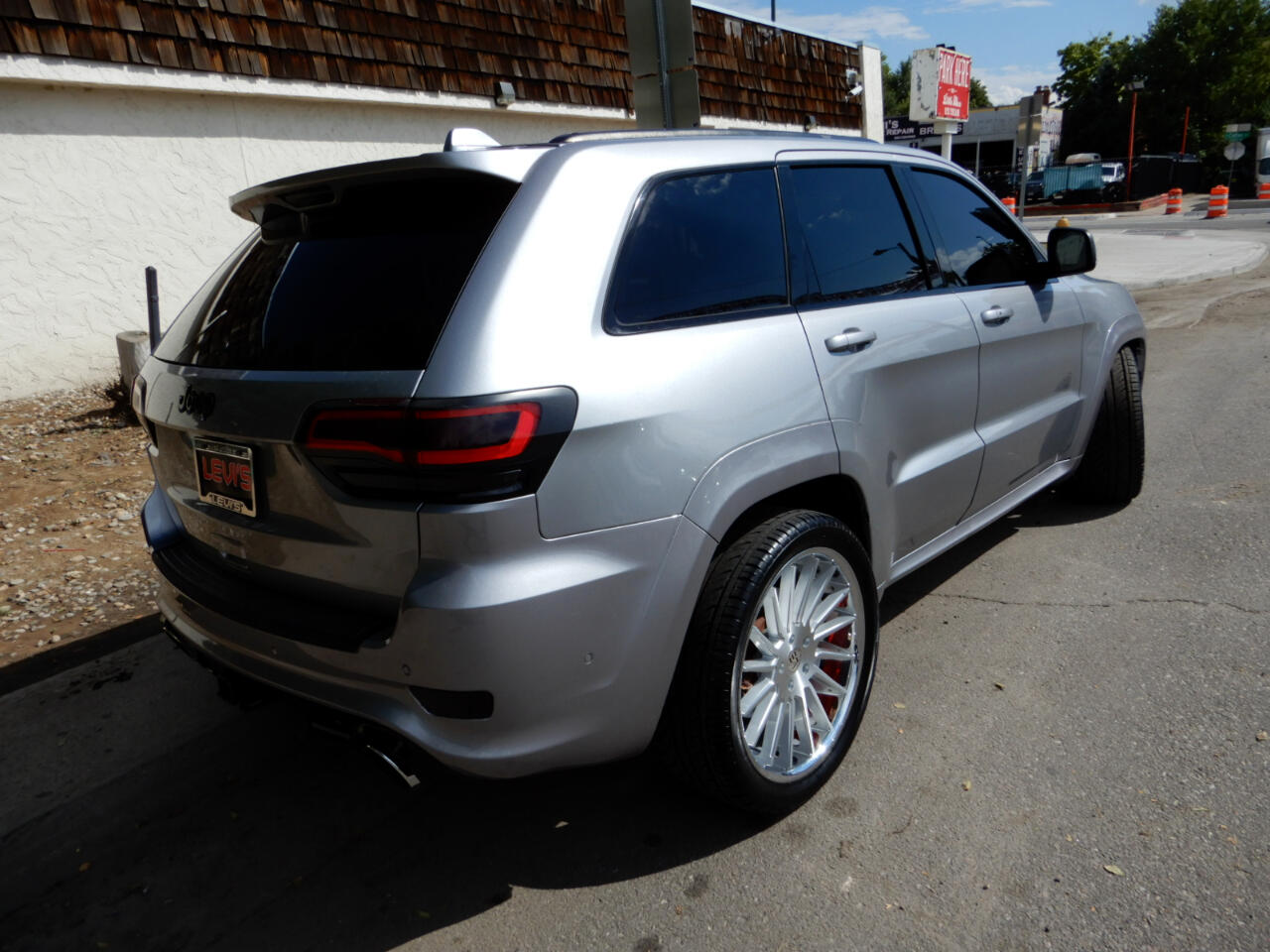 2017 Jeep Grand Cherokee SRT8 photo 4