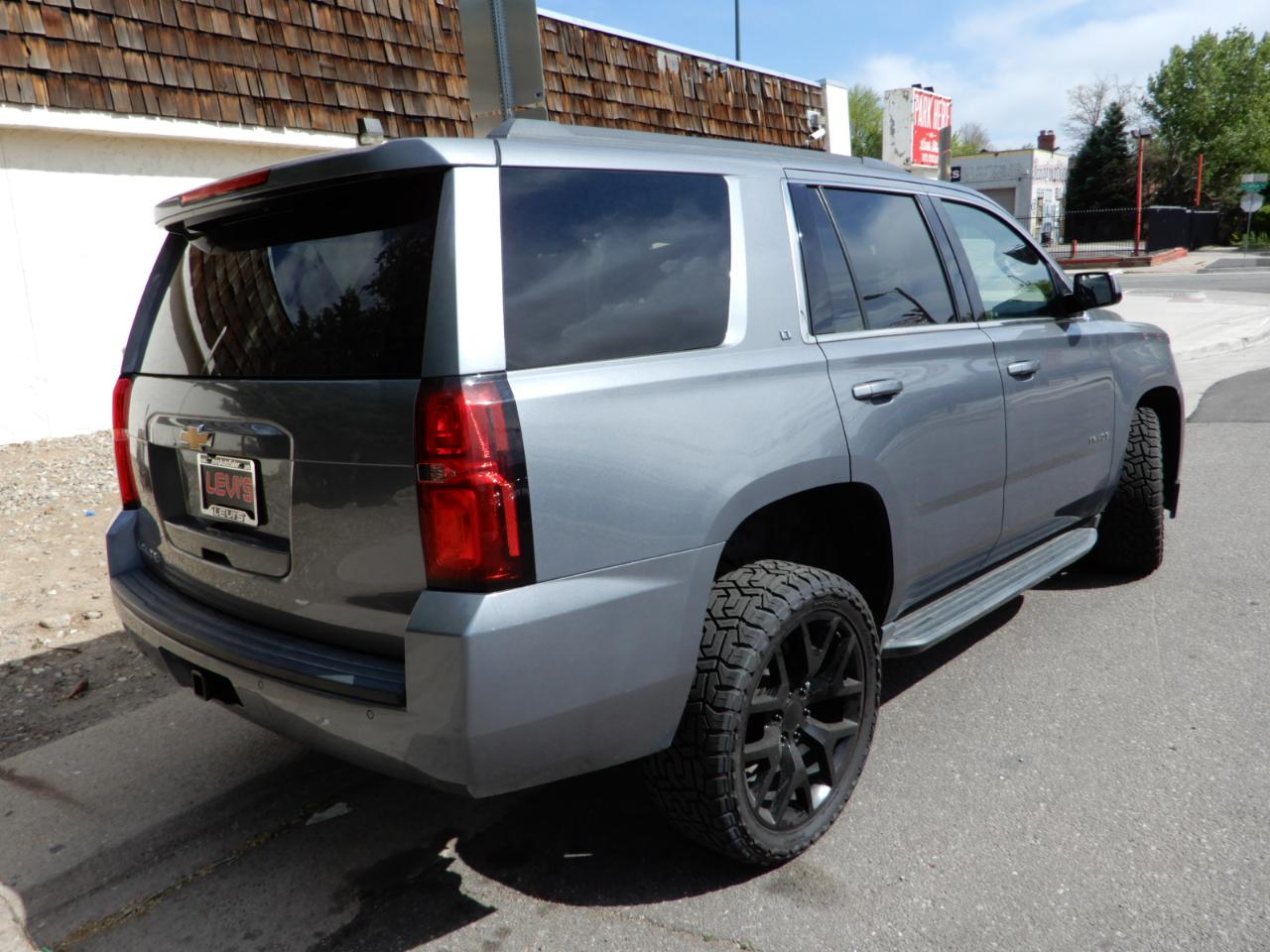 Chevrolet Tahoe 4WD 4dr LT 2019