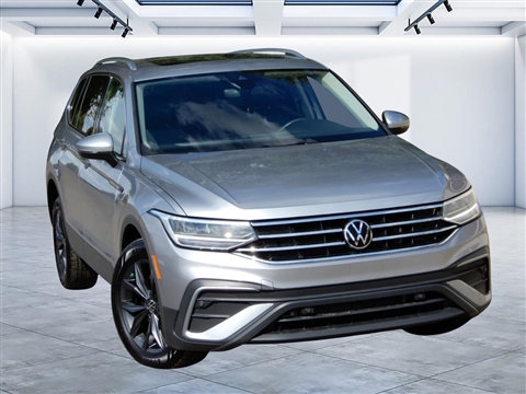 2023 Volkswagen Tiguan 2.0T SE 4MOTION 2023 Volkswagen Tiguan 2.0T SE 4MOTION