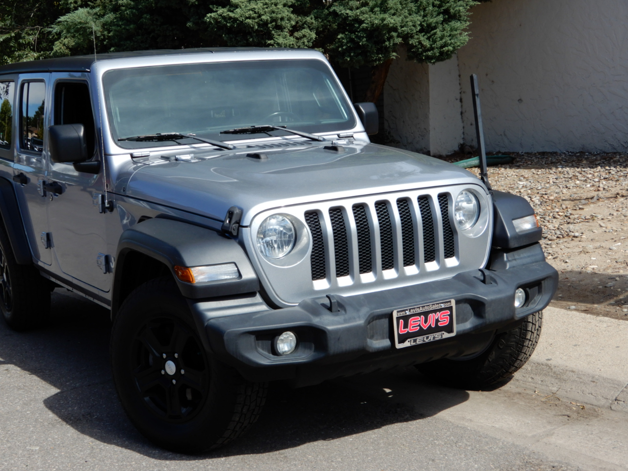 2020 Jeep Wrangler Unlimited Sport S photo 2