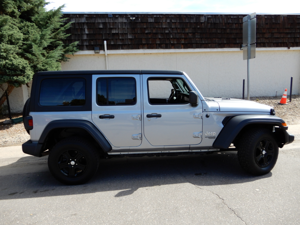 2020 Jeep Wrangler Unlimited Sport S photo 4