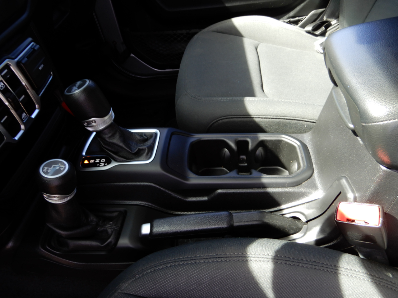 2020 Jeep Wrangler Unlimited Sport S photo 14
