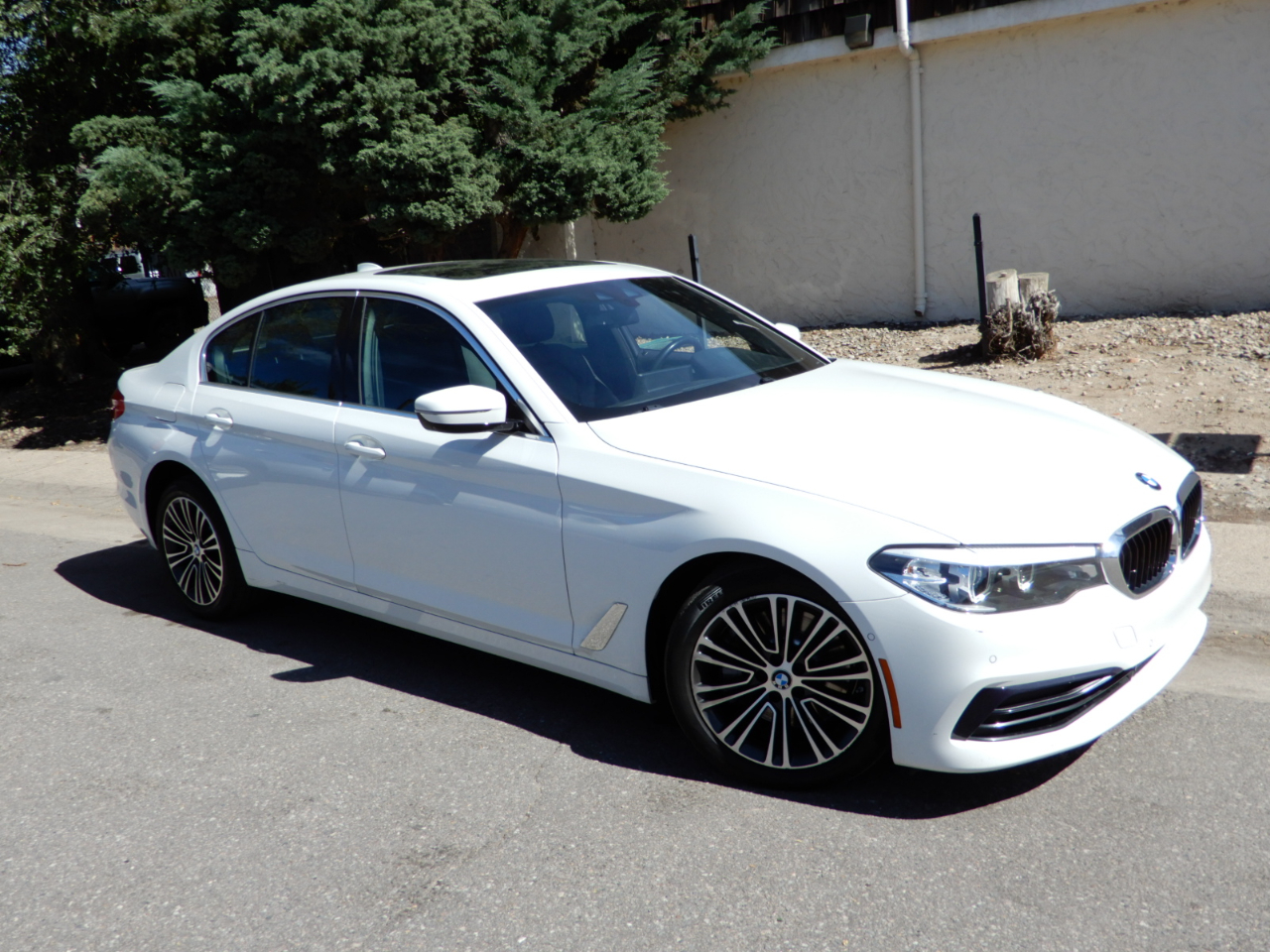 2020 Bmw 530i xDrive Sedan photo 3