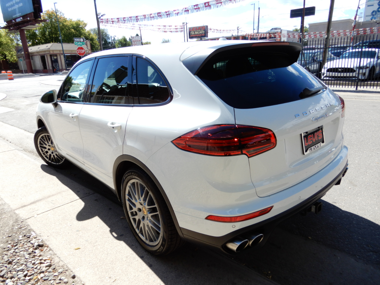 2018 Porsche Cayenne S photo 7