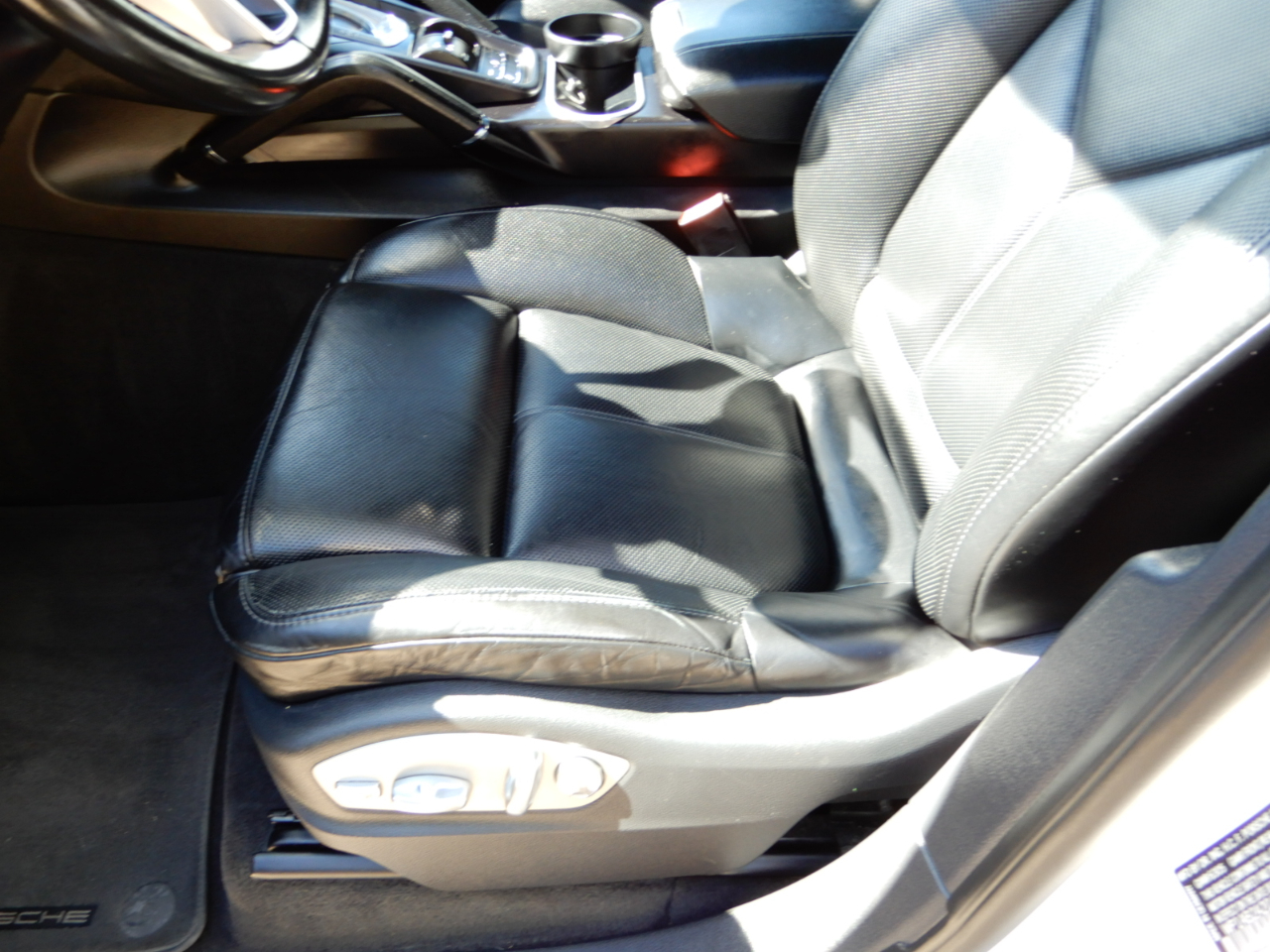 2018 Porsche Cayenne S photo 13
