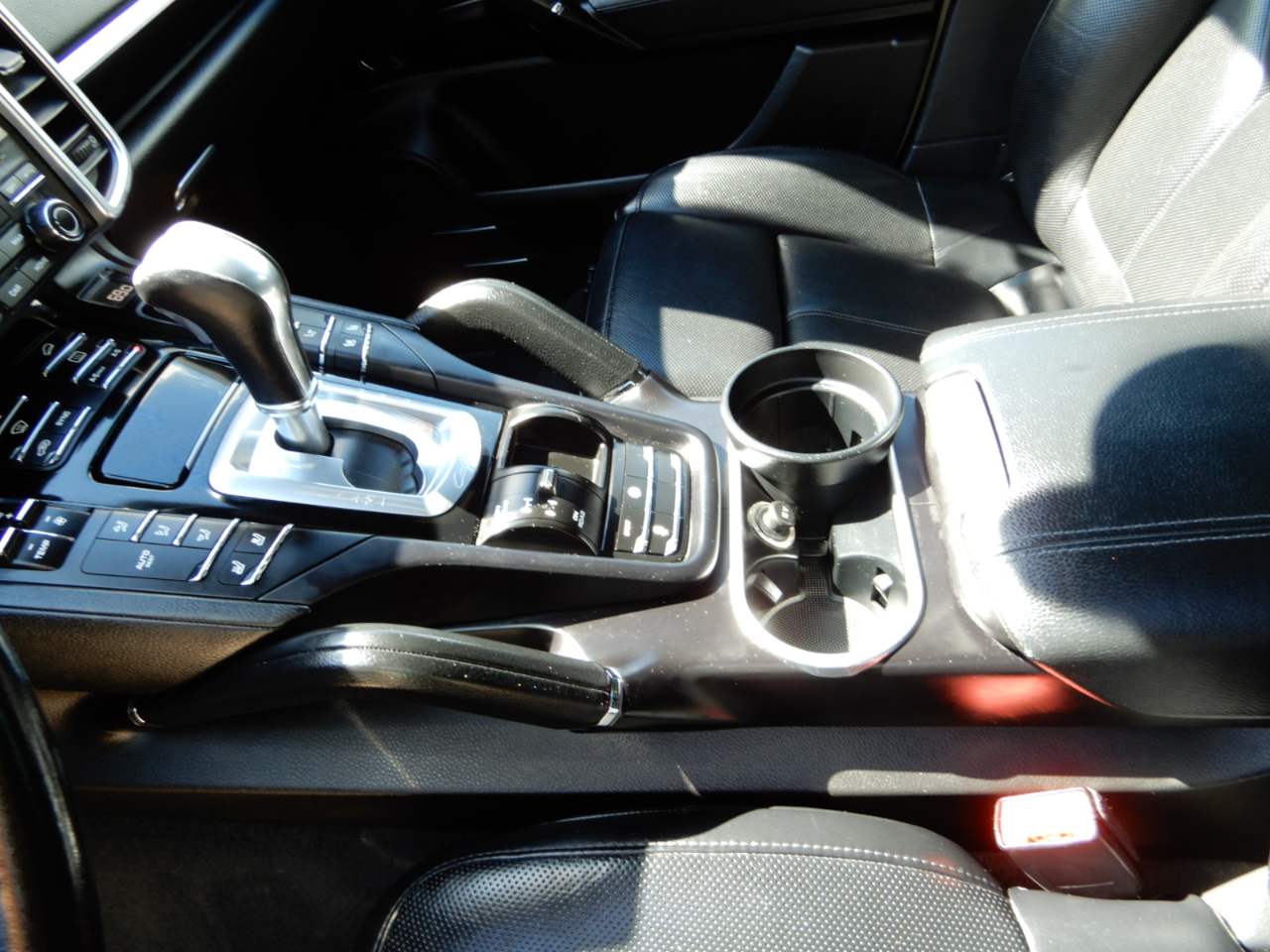 2018 Porsche Cayenne S photo 15