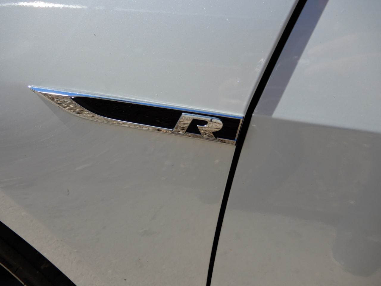 Volkswagen Golf R 2.0T DSG w/DCC/Nav 2019