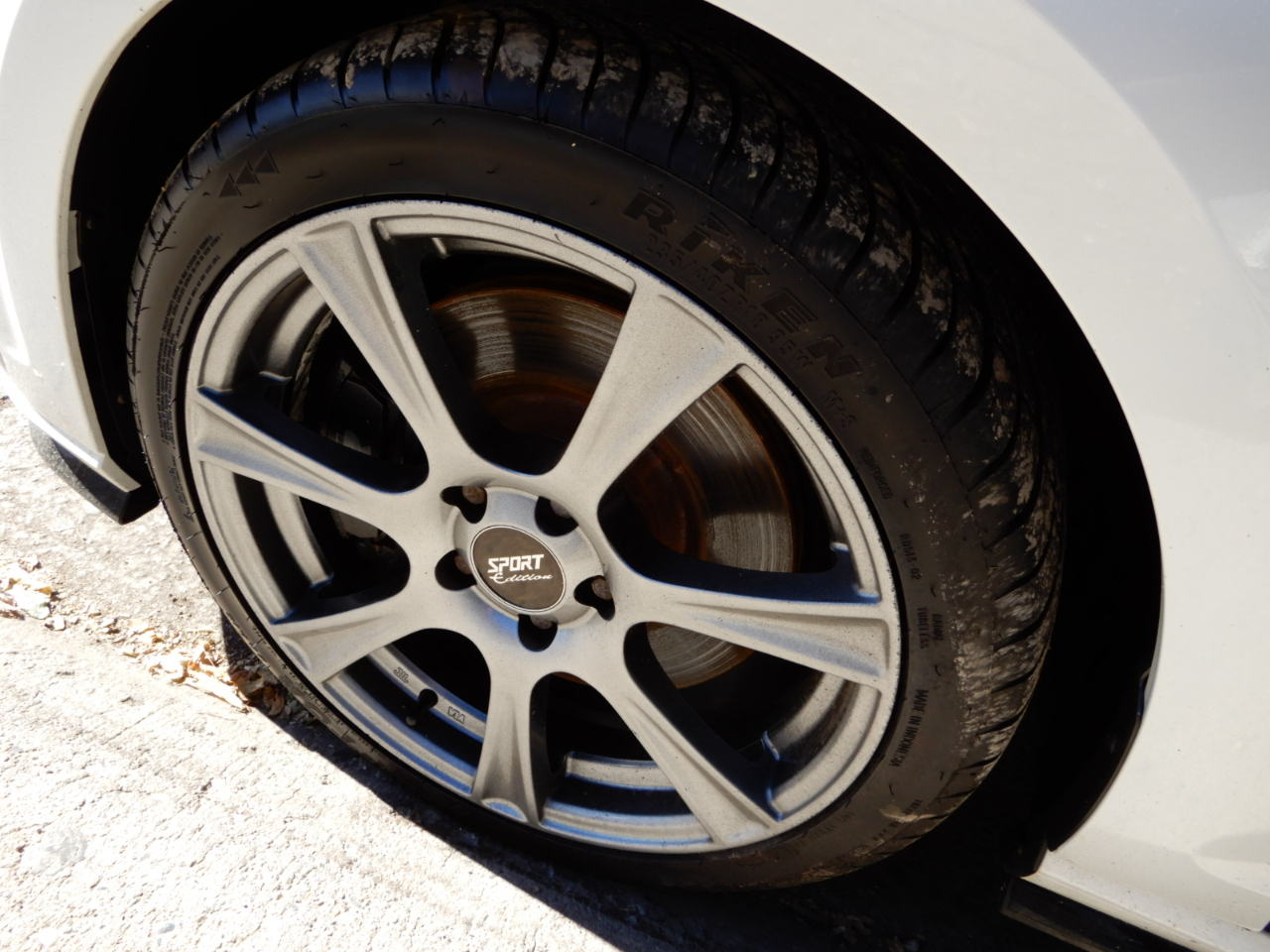 Volkswagen Golf R 2.0T DSG w/DCC/Nav 2019