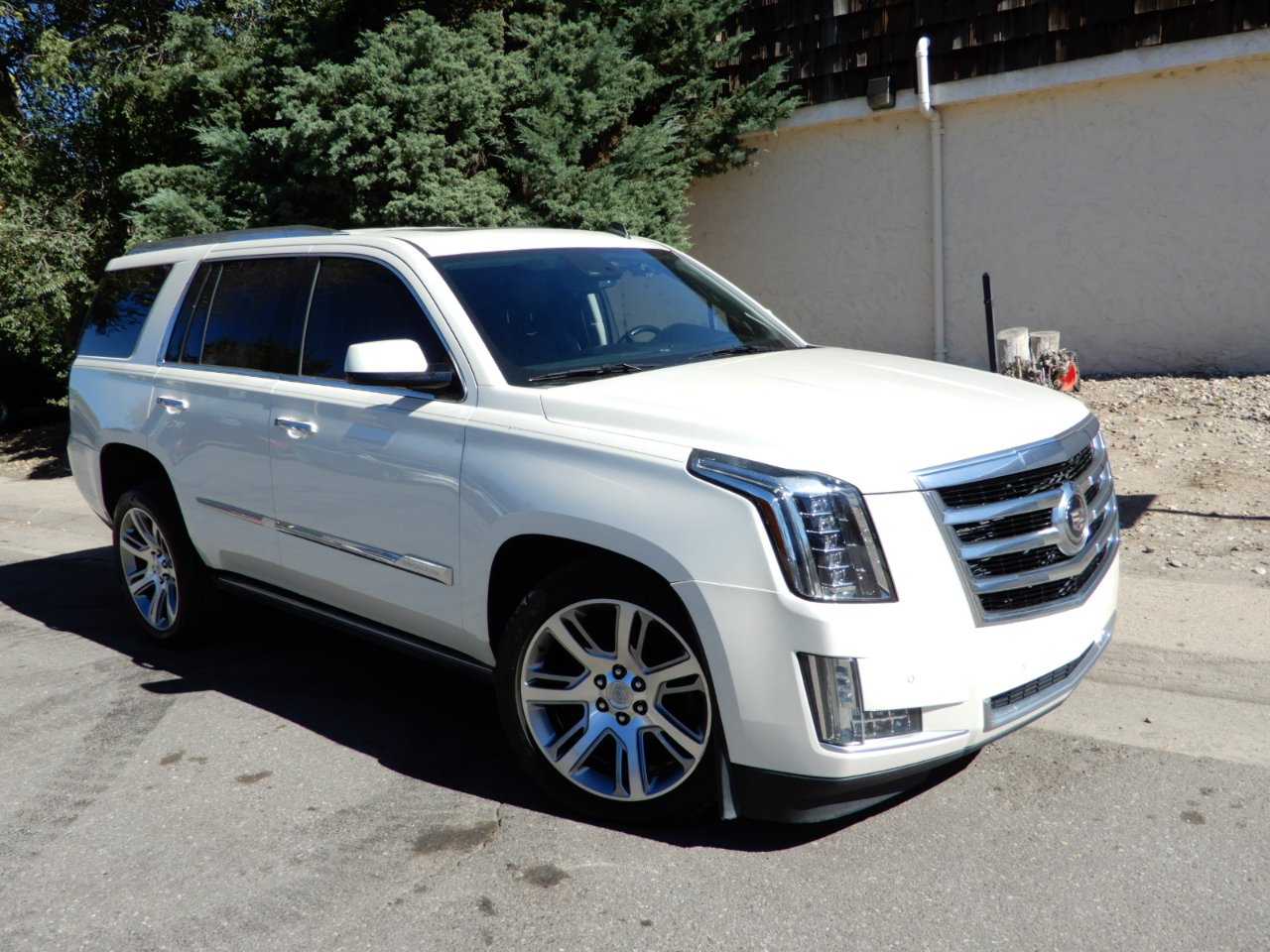 Cadillac Escalade 4WD 4dr Premium 2015 Cadillac Escalade 4WD 4dr Premium 2015
