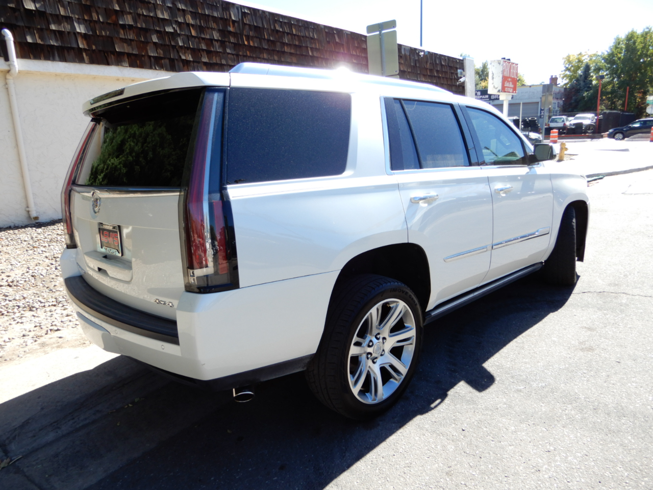 Cadillac Escalade 4WD 4dr Premium 2015 Cadillac Escalade 4WD 4dr Premium 2015