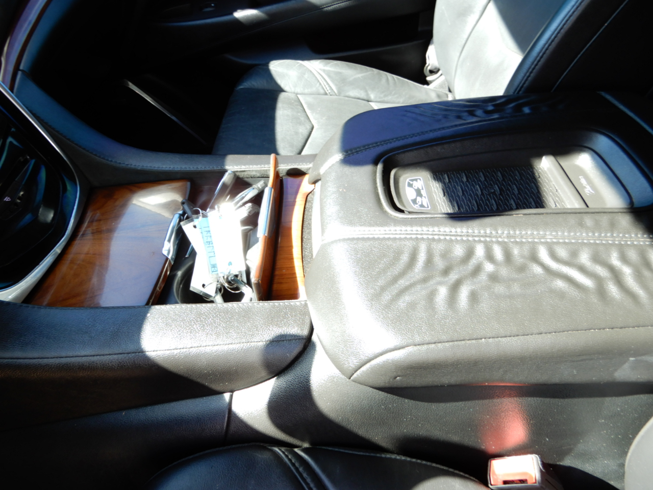 Cadillac Escalade 4WD 4dr Premium 2015 Cadillac Escalade 4WD 4dr Premium 2015