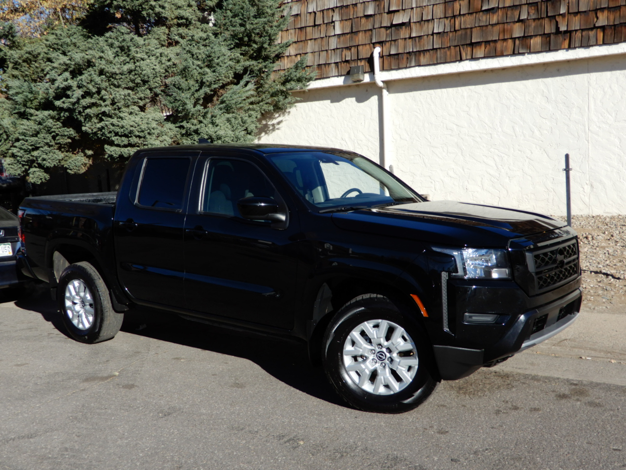 2022 Nissan Frontier Crew Cab SV photo 3