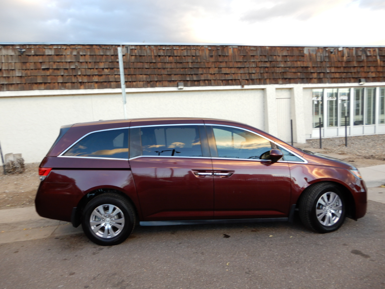 2017 Honda Odyssey EX-L photo 3