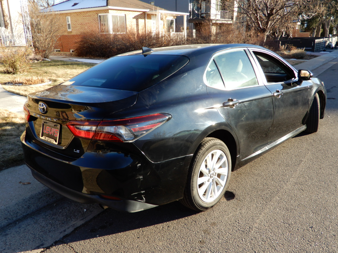 Toyota Camry LE Auto (Natl) 2021