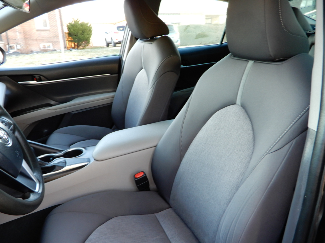 Toyota Camry LE Auto (Natl) 2021