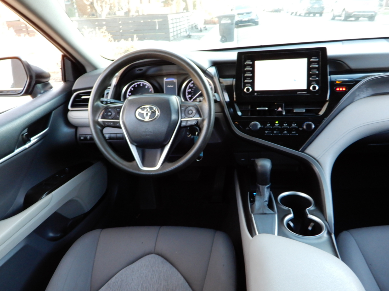 Toyota Camry LE Auto (Natl) 2021