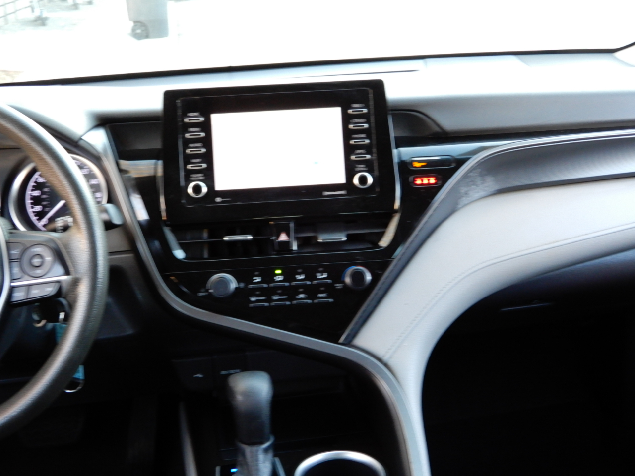 Toyota Camry LE Auto (Natl) 2021