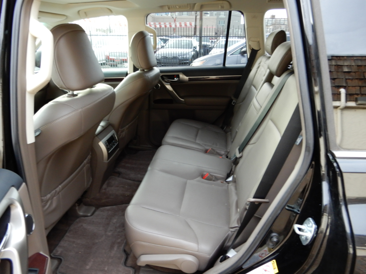 Lexus GX 460 4WD 4dr Luxury 2015