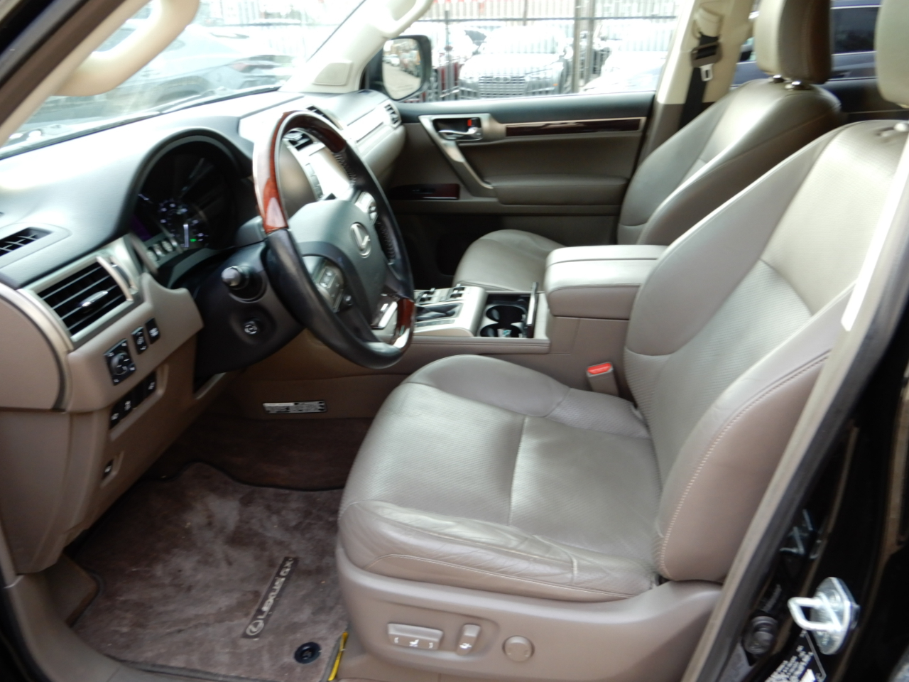 Lexus GX 460 4WD 4dr Luxury 2015