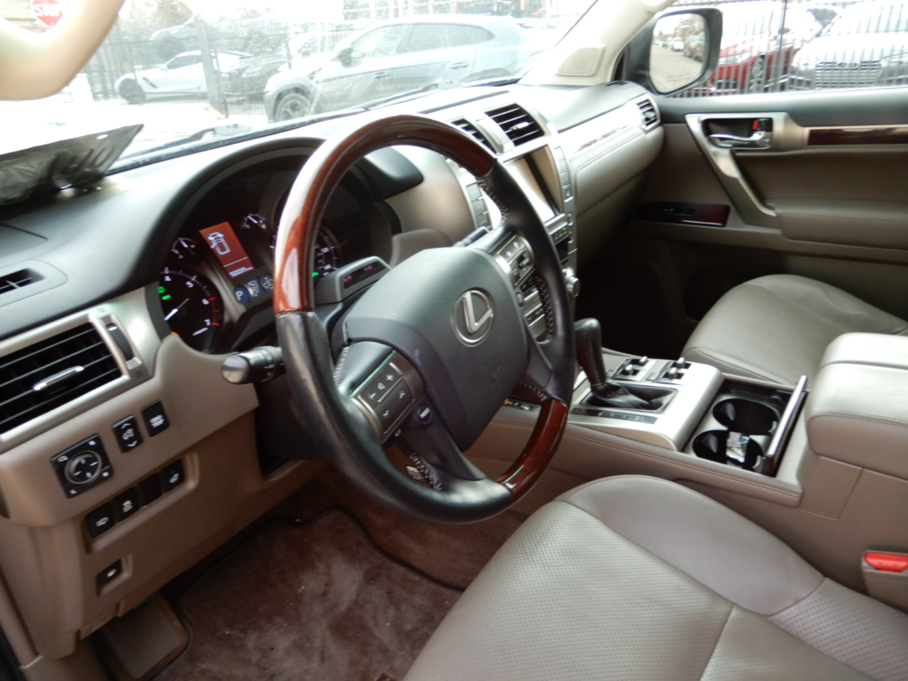 Lexus GX 460 4WD 4dr Luxury 2015