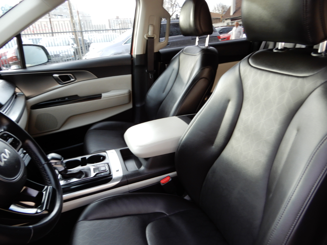 Kia Carnival LXS FWD 2022