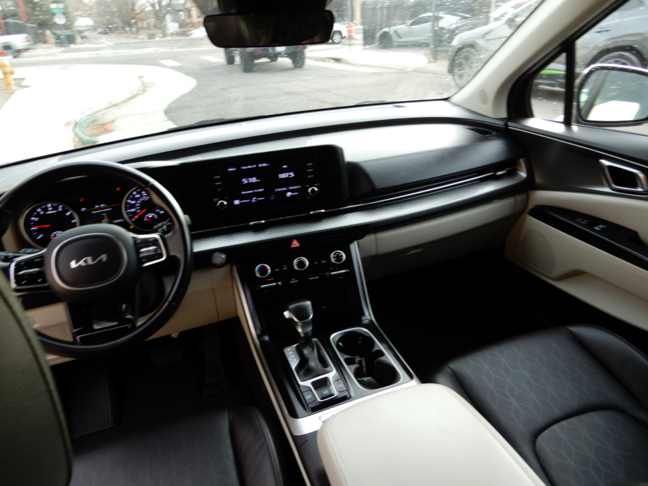 Kia Carnival LXS FWD 2022