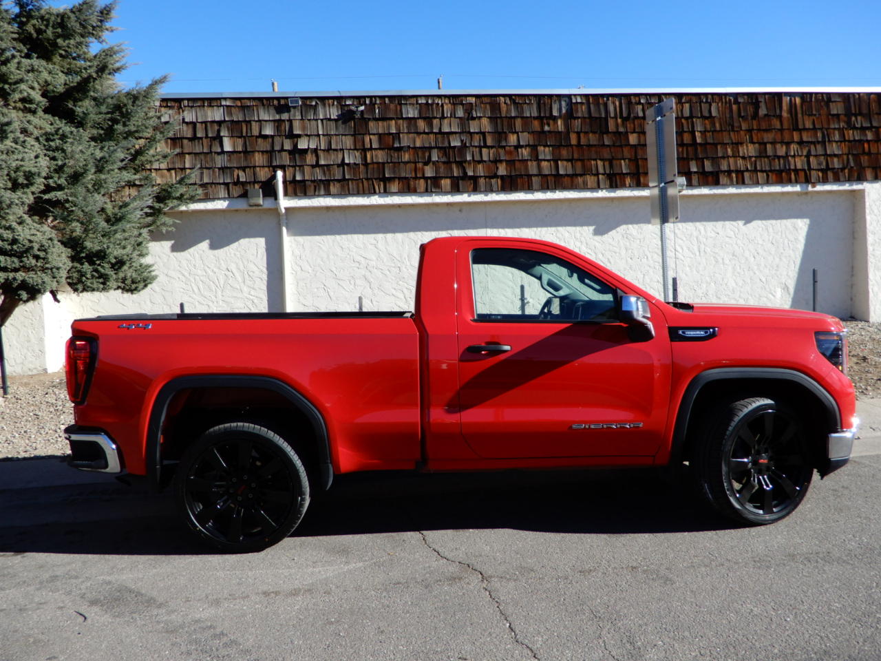 GMC Sierra 1500 4WD Reg Cab 126" Pro 2025