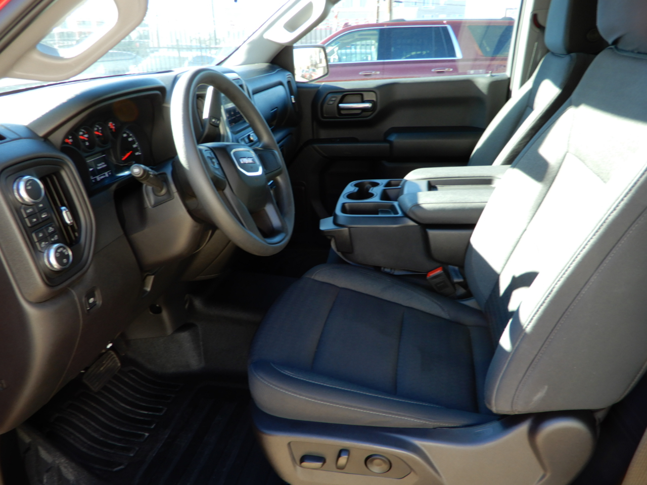 GMC Sierra 1500 4WD Reg Cab 126" Pro 2025