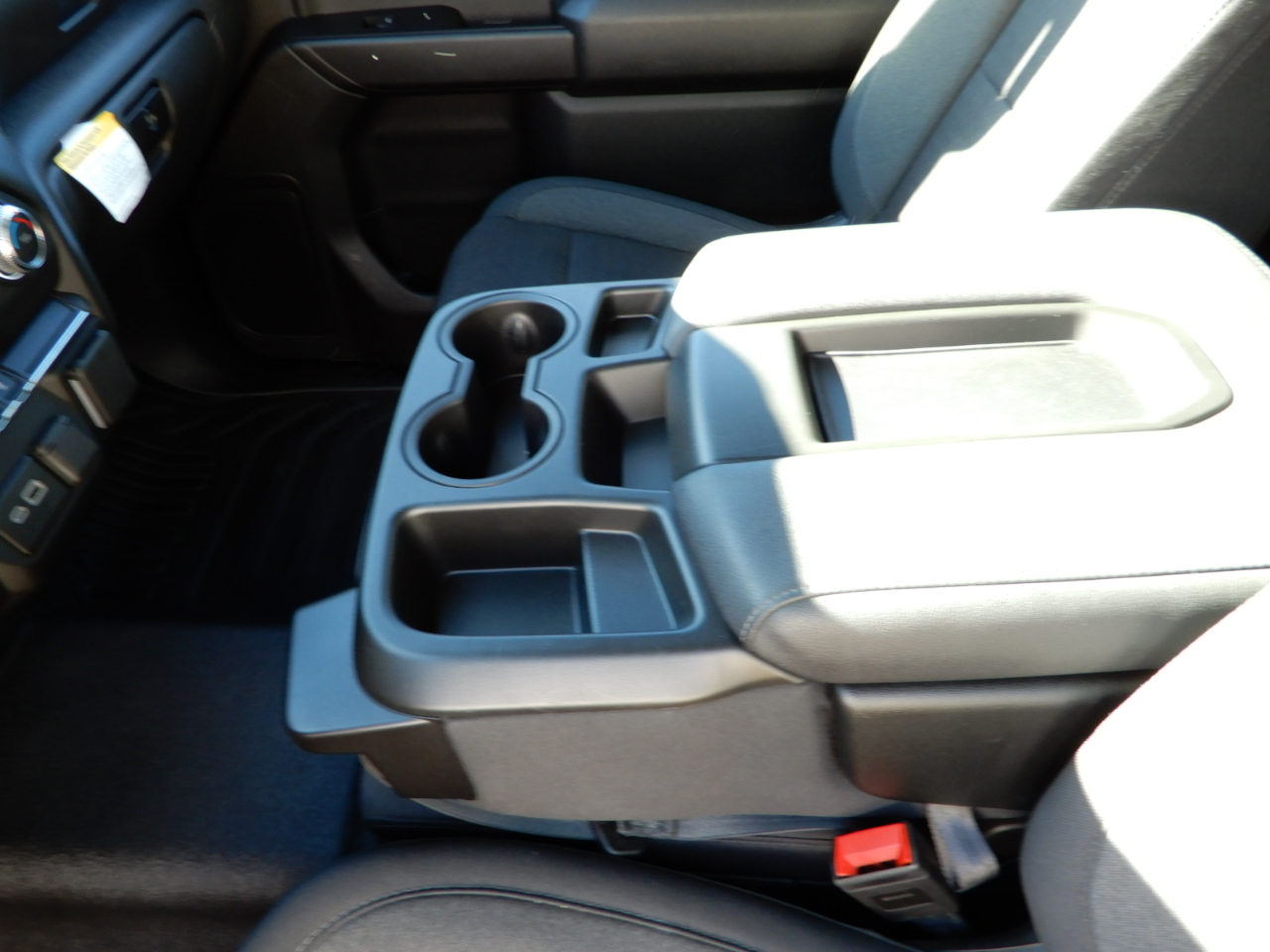 GMC Sierra 1500 4WD Reg Cab 126" Pro 2025