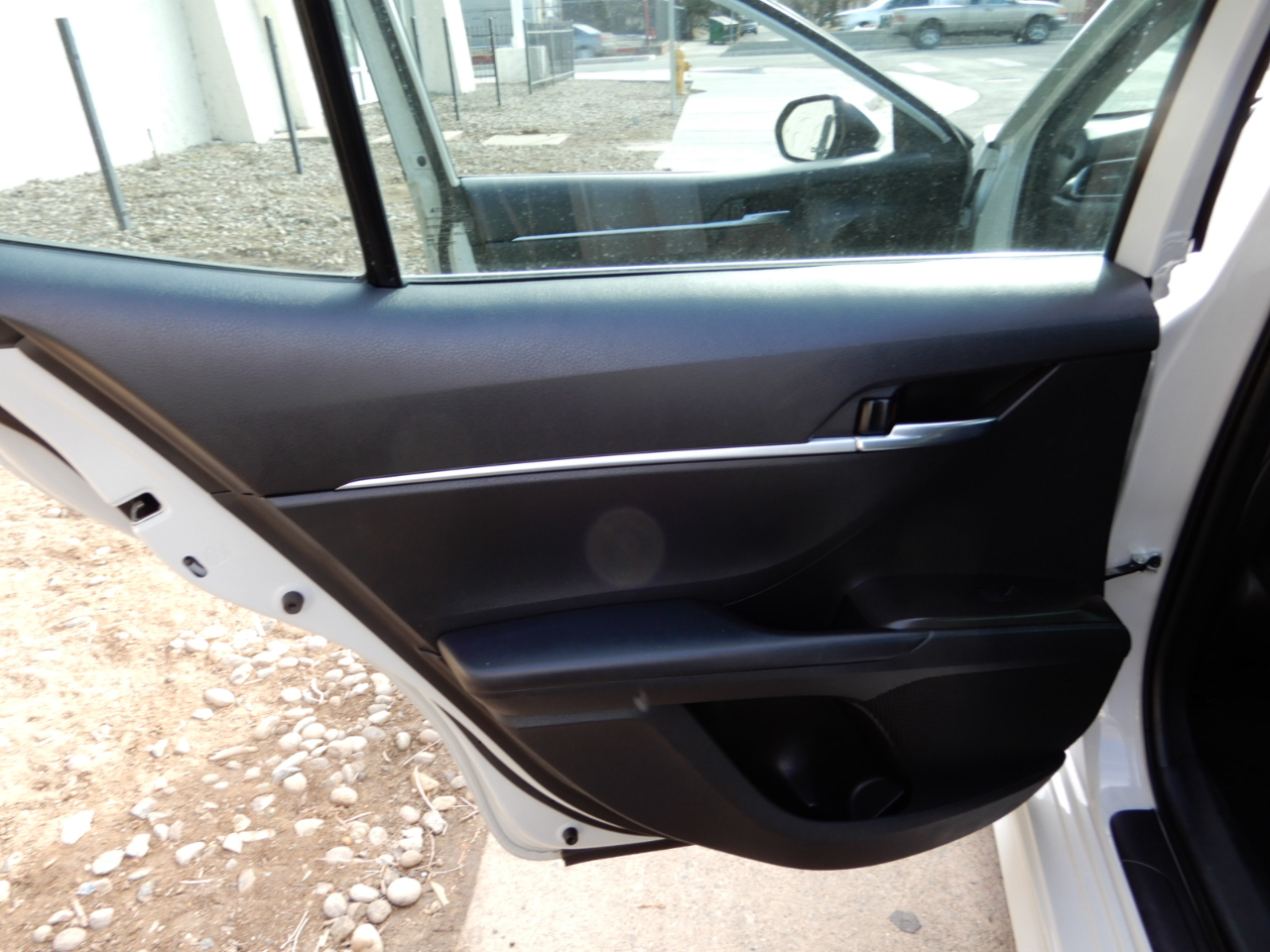 Toyota Camry Hybrid SE CVT (Natl) 2023