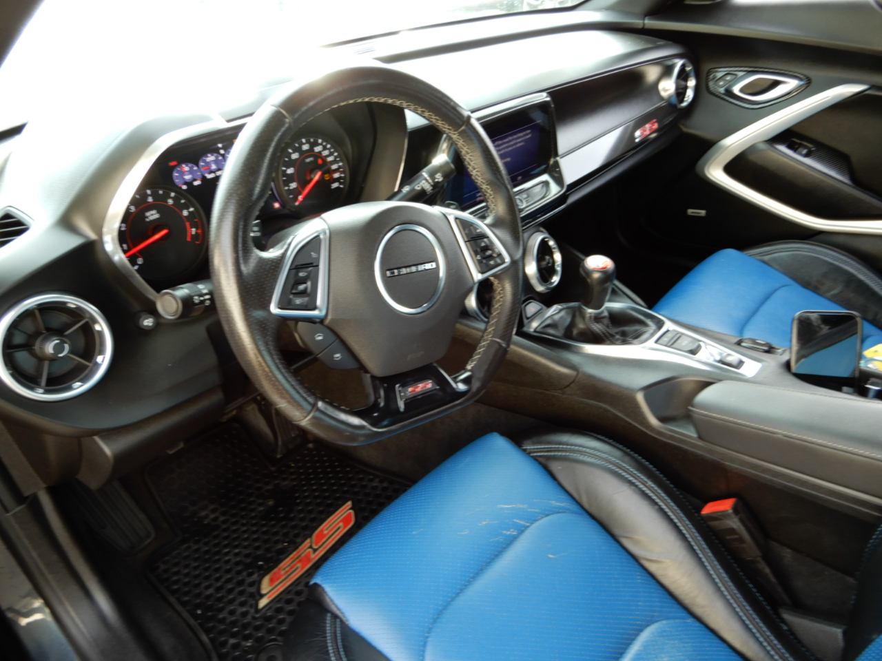 Chevrolet Camaro 2dr Cpe 1SS 2019