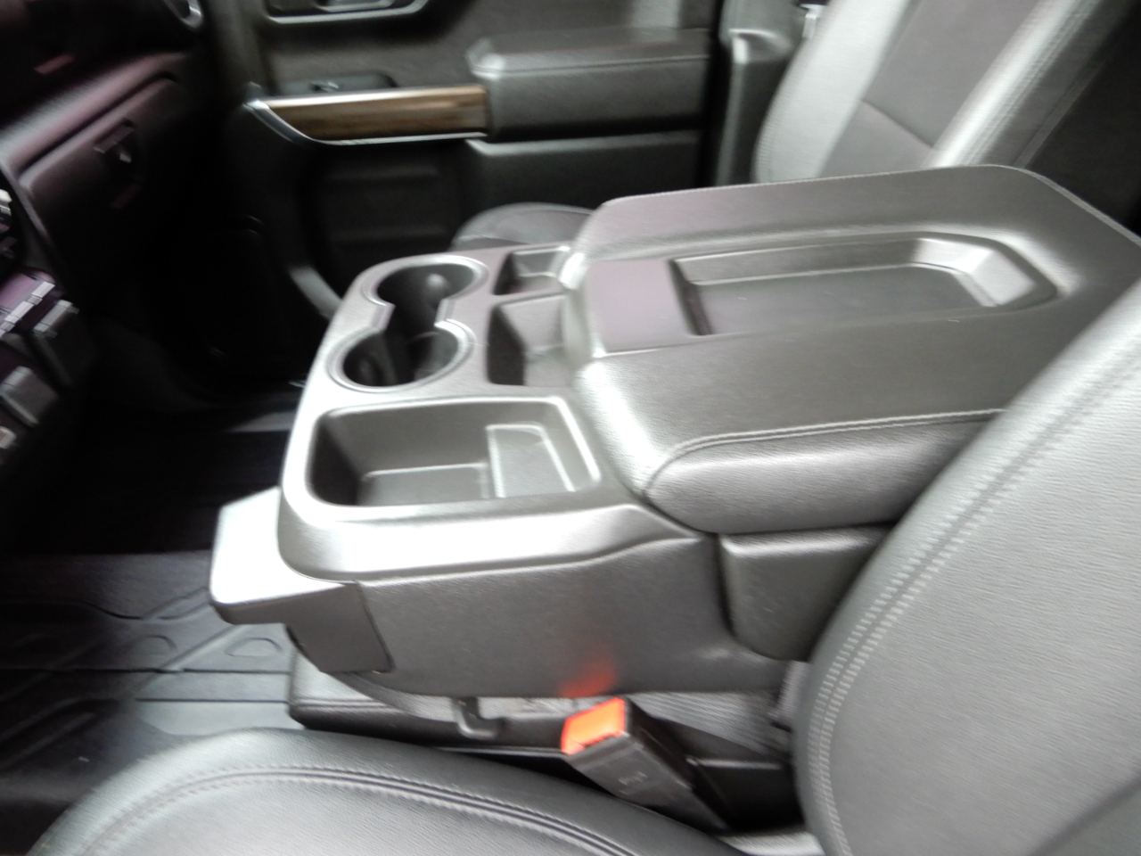 Chevrolet Silverado 1500 LTD 4WD Crew Cab 147" LT w/1LT 2022