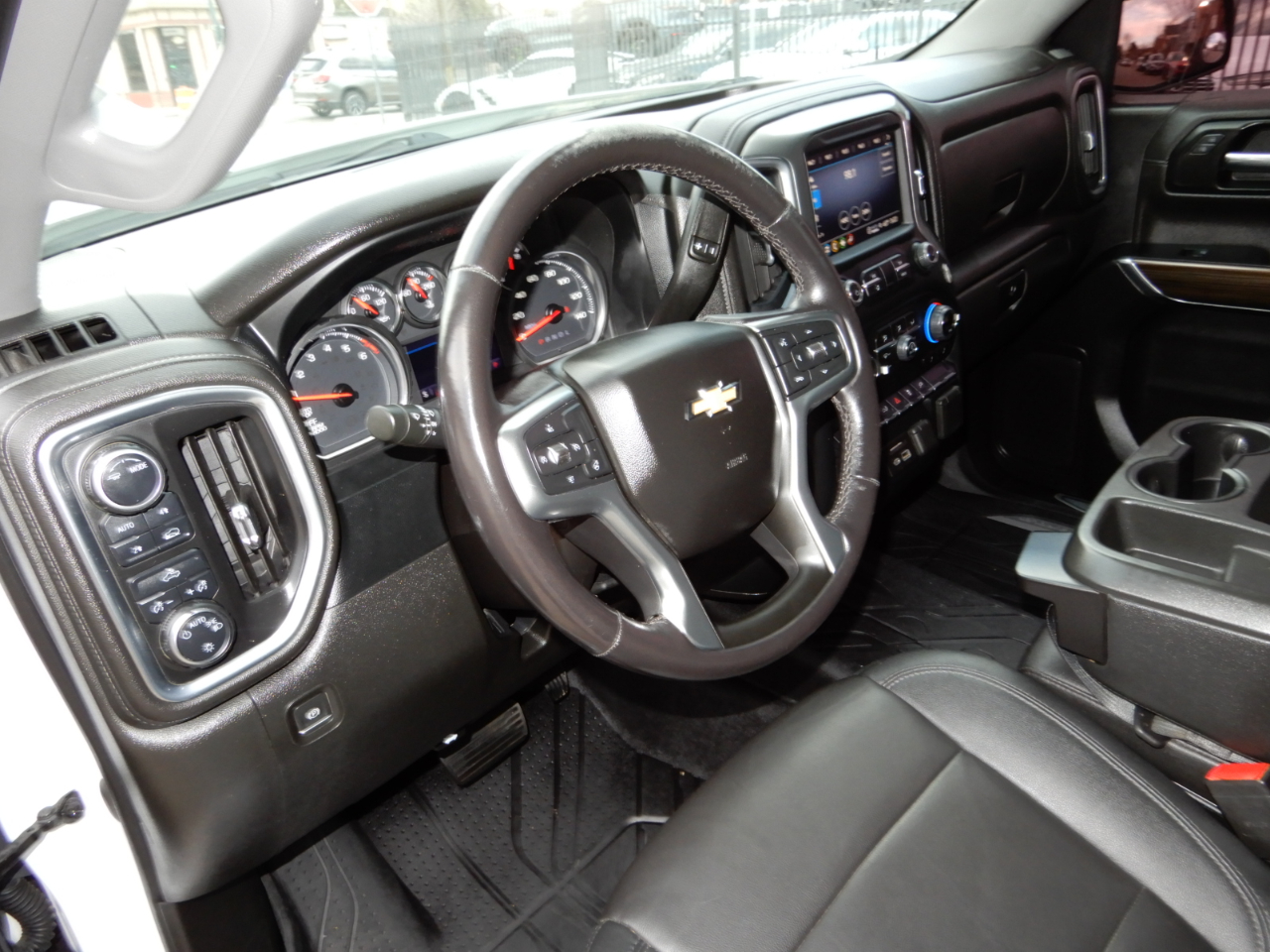 Chevrolet Silverado 1500 LTD 4WD Crew Cab 147" LT w/1LT 2022