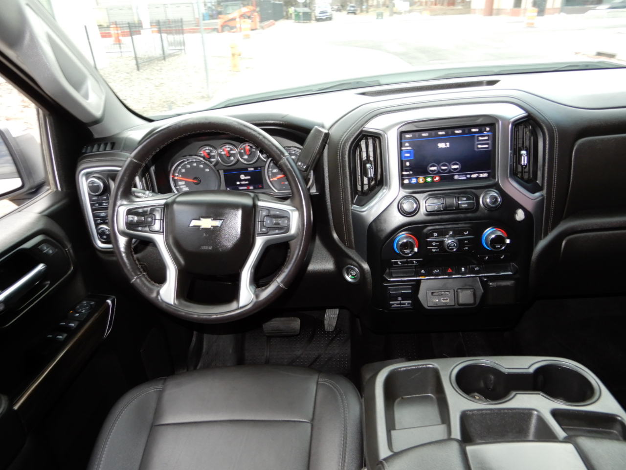 Chevrolet Silverado 1500 LTD 4WD Crew Cab 147" LT w/1LT 2022