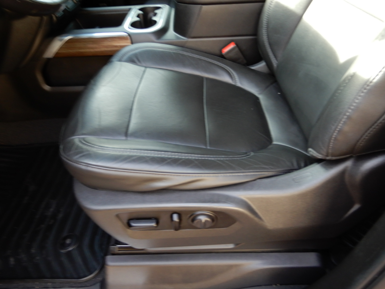 Chevrolet Silverado 1500 4WD Crew Cab 147" RST 2020