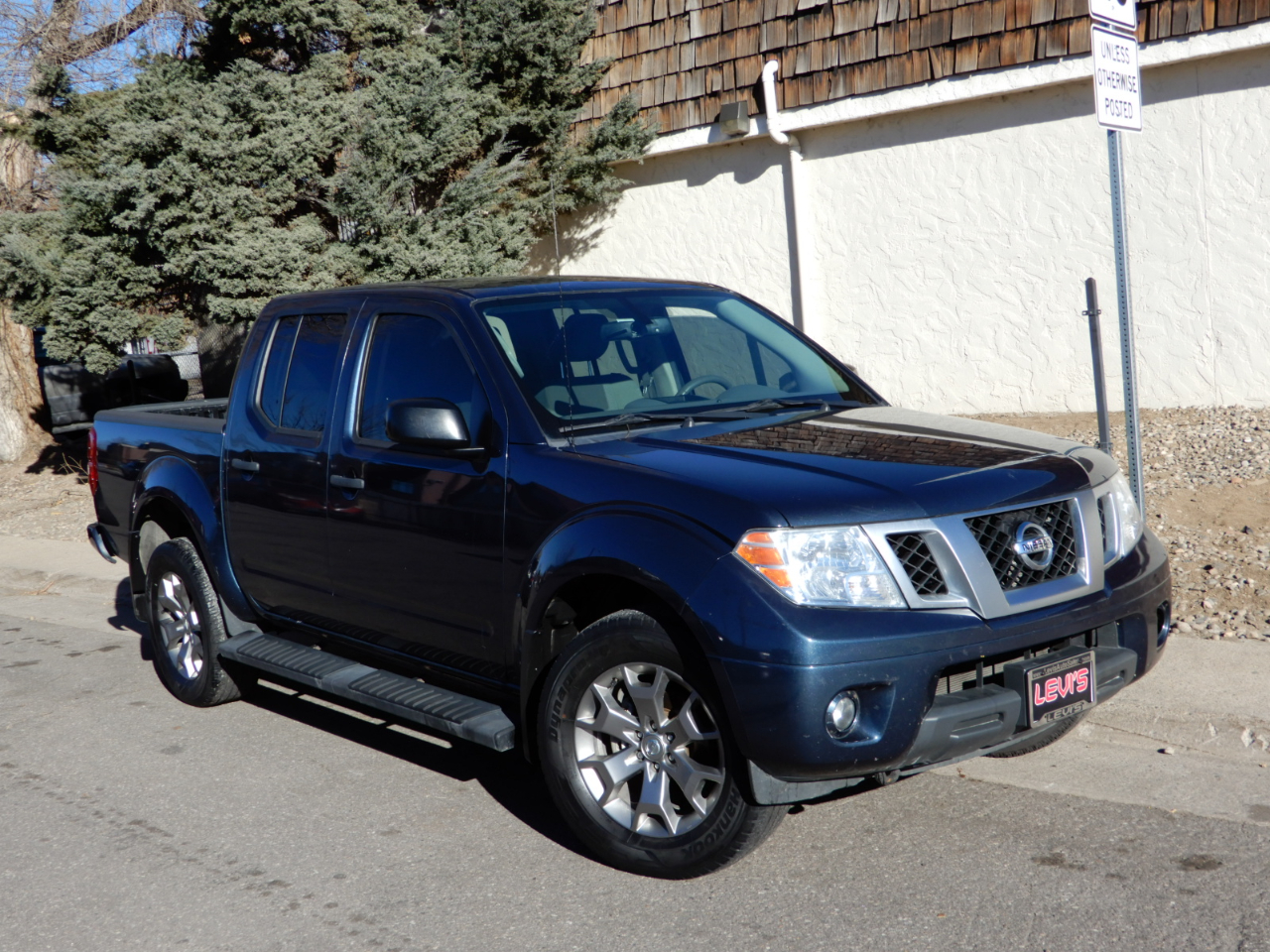 Nissan Frontier Crew Cab 4x4 SV Auto 2021
