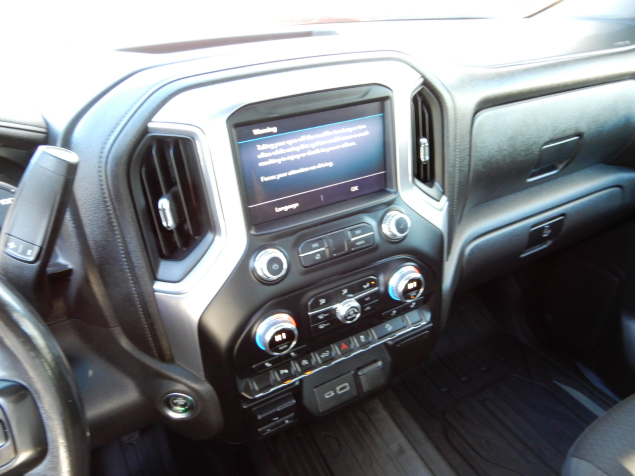 GMC Sierra 1500 4WD Crew Cab 147" Elevation 2020