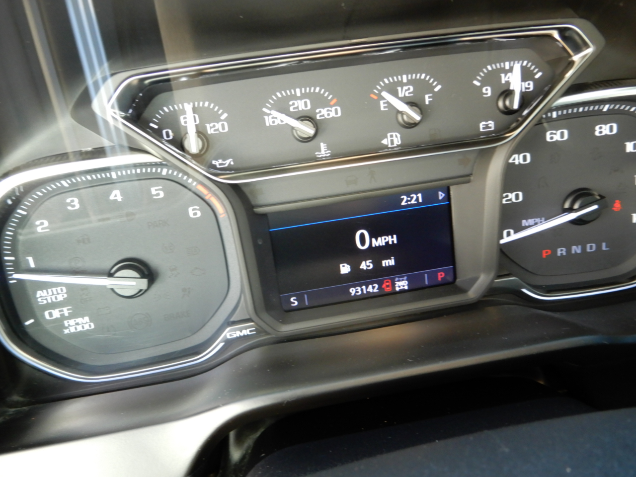 GMC Sierra 1500 4WD Crew Cab 147" SLE 2019